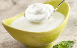 经常喝酸奶，你知道怎么喝才最健康吗？