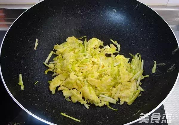 入冬后必吃的一道菜,杀菌增强免疫力,比大蒜还厉害,天冷不感冒 入冬后必吃的一道菜,杀菌增强免疫力,比大蒜还厉害,天冷不感冒