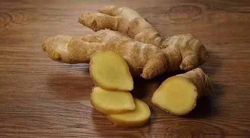 晚上吃姜，如吃砒霜？生姜的这些用处与禁忌，一定要记牢 