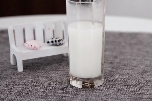 睡眠不足生百病!睡前吃点“天然的安眠药”,镇静安神,一夜好眠 睡眠不足生百病!睡前吃点“天然的安眠药”,镇静安神,一夜好眠